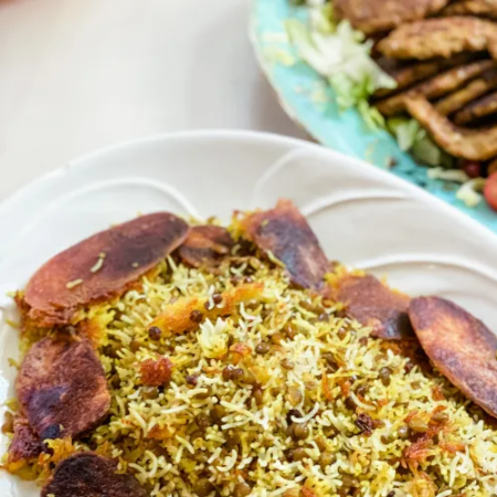 close up potato tahdig with adas polo tarzana